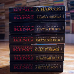 Stephen King - A Setet Torony (7 vol., serie completa, in limba maghiara)