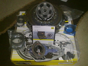 KIT AMBREIAJ DUBLU USCAT LUK cutie DSG 7+1 VW JETTA III 1.6 TDI 105CP