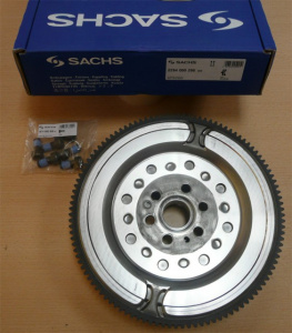 VOLANTA MASA DUBLA SACHS OPEL SIGNUM 1.9 CDTI 101CP / 120CP / 150CP pana in 06.2008