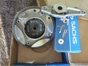 KIT AMBREIAJ si VOLANTA MASA DUBLA SACHS SMART FORTWO 0.8 CDI 41CP