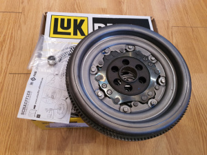 VOLANTA MASA DUBLA LUK CUTIE DSG 6+1 VW GOLF PLUS 2.0 TDI 110CP / 136CP / 140CP