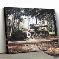 Tablou Canvas - Tanc In Padure