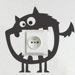 Sticker pentru prize, Monstrulet