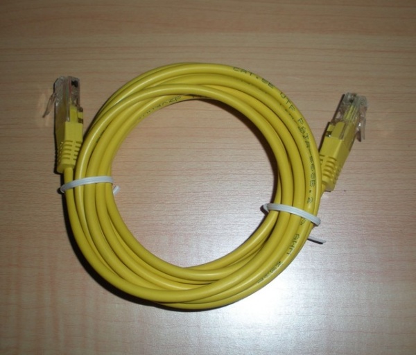 UTP CAT 5e Gigabit LAN Patch Cable 3m (mrežni internet kabl)
