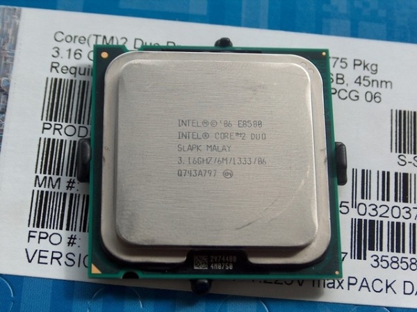 Intel Core™2 Duo E8500 3.16GHz 6MB LGA775 BOX