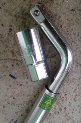 Teleskopski 1/2" gedora ključ za demontiranje točkova automobila 17-19mm