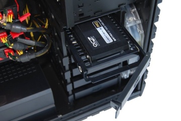 Cooler Master SSD Mounting Kit - 1.8" & 2.5" to 3.5" Converter