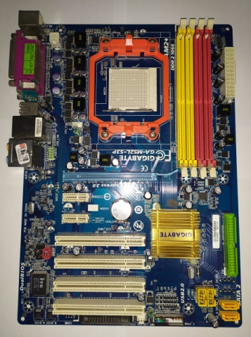 Gigabyte GA-M52L-S3P AM2+ (REV. 1.0)