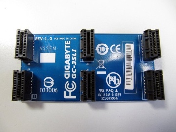 Gigabyte GC-SLI Multi Way SLI Bridge (Za povezivanje do 4 grafičke u SLI)