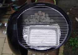 Roštilj na ugalj Weber Compact 47