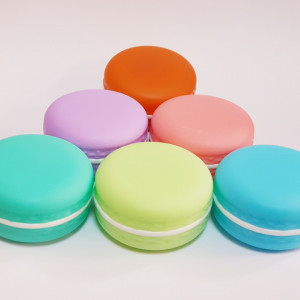 Recipient pentru balsam de buze de forma MACARONS