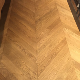 Chevron Stejar Nature 110/14.7mm Nevada Oil