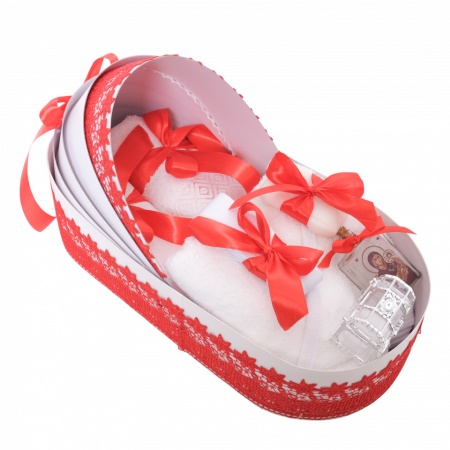 Trusou landou rosu pentru botez