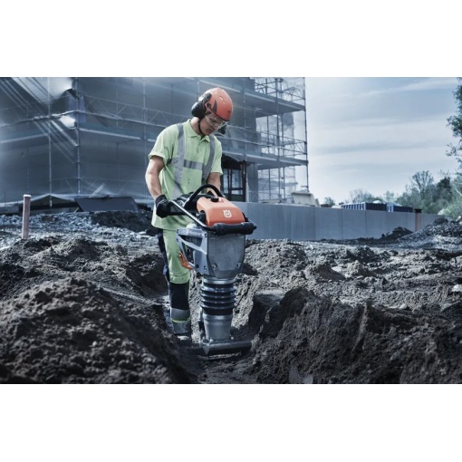 Mai compactor Husqvarna LT 6005, 69 kg, motor Honda GX120