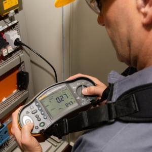 Tester multifunctional pentru instalatii electrice Fluke 1663 SCH