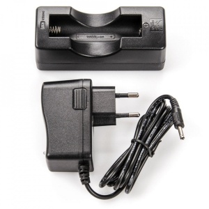 Incarcator 220 v - tip DC3 - un acumulator 18650