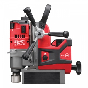 Masina de gaurit cu talpa magnetica si acumulator Milwaukee M18 FUEL M18FMDP-502C, diametru gaurit metal 38 mm, livrata cu acumulatori, valiza