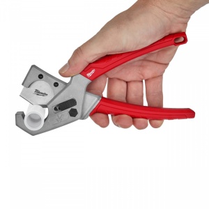 Clește pentru tăiat țevi din material plastic