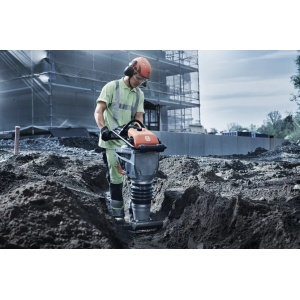 Mai compactor Husqvarna LT 6005, 69 kg, motor Honda GX120