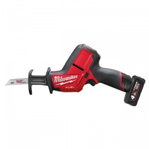 Fierastrau sabie cu acumulator Milwaukee FUEL M12 CHZ-402C, livrat cu acumulatori, valiza