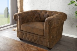 Chesterfield fauteuil 110cm antiek bruin met knoopsluiting en veerkern