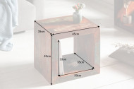 Stevige bijzettafel 45 cm gekleurde kubus gemaakt van gerecycled houten plank
