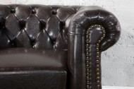 Elegante Chesterfield Coffee bruine fauteuil met knoopsluiting