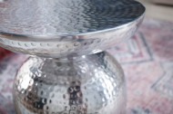 Handgemaakte bijzettafel 36 cm zilver hamerslag design