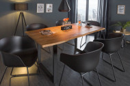 Massieve boomstam eettafel MAMMUT 140 cm wilde acacia 2,6 cm plaat industriële slede onderstel