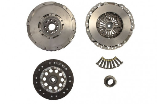 Volanta si kit ambreiaj Luk BMW E46 325xi / 330i