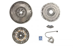 Volanta si kit ambreiaj Opel Corsa D 1.6Turbo