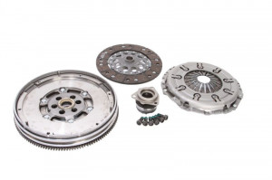 Volanta si kit ambreiaj Luk VW Passat B5.5 motor 2.0 benzina (2000-2005)