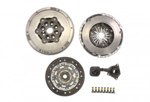 Volanta si kit ambreiaj Jaguar X-Type 2.0Diesel