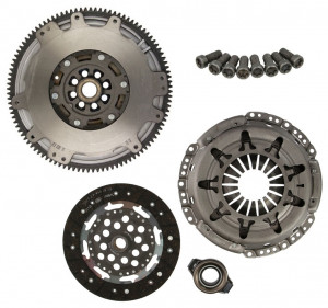 Volanta si kit ambreiaj Luk Nissan X-Trail 2.2dCI (2003-2013)