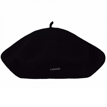 Kangol-bereta-neagra-modelaine