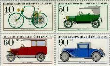 Berlin ber 660#663  1982 Historische auto's  Postfris