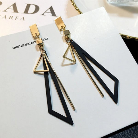 Cercei Dama, black triangle - auriu CD034