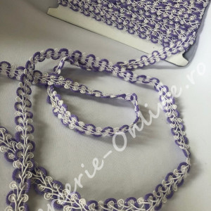 Banda pasmanterie, cca 1.5cm (9metri/pachet) Cod:1094
