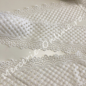 Dantela, cca 8cm (la metru) Cod:1287
