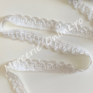 Banda pasmanterie cu snur, cca 3cm (13metri/rola) Cod:1278
