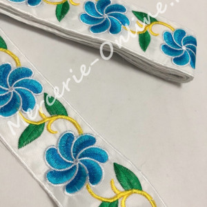 Banda termoadeziva cu flori, cca 5.5cm, mai multe culori disponibile (la metru) Cod:1075