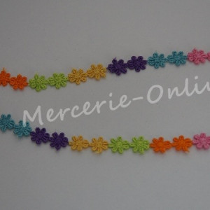 Banda pasmanterie flori, cca 1.5cm (la metru sau 13metri/rola) Cod:0538