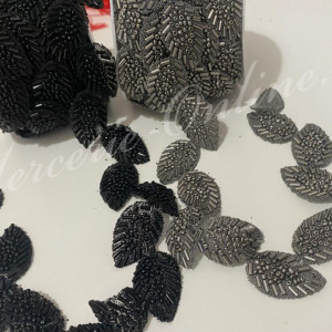 Banda termoadeziva frunze cu margele, cca 3.5cm, (la metru) Cod:2543