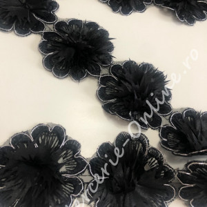 Banda pasmanterie flori 3D, cca 7cm (la metru) Cod:1261