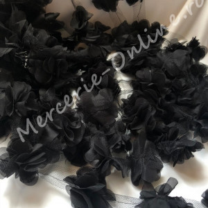 Banda pasmanterie flori 3D voal, Negru, cca 5cm (la metru) Cod:0722