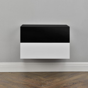 Set 2 bucati comoda suspendata, alb lacuit lucios/negru lacuit lucios, 46x30x15 cm - P56253880
