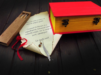 Carte de lemn mare, rosie, cadou cu mesaj personalizat
