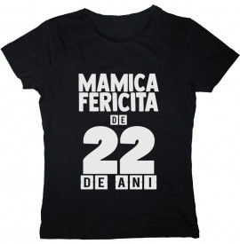 Mamica fericita de 22 de ani