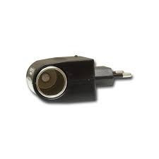 ADAPTADOR 230V TOMADA AUTO