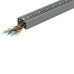 BA7A25040 - Calha cablagem BA7A 25x40mm HAGER EAN:4012740198868